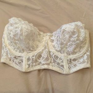 Vintage Vogue Dessous Lace Corset